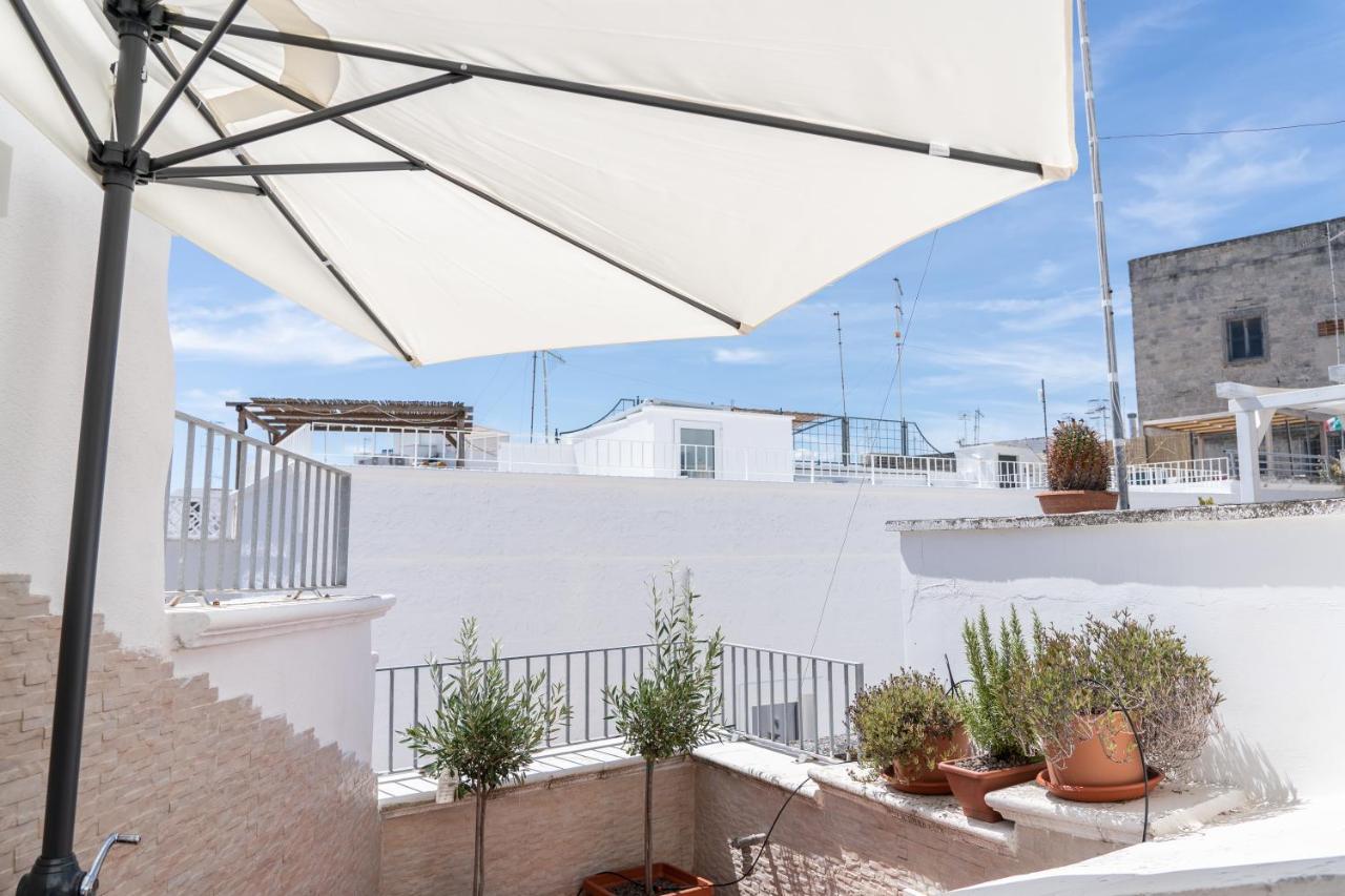 Wineart House, Terracielo Indipendente Nel Centro Di Monopoli Lägenhet Exteriör bild