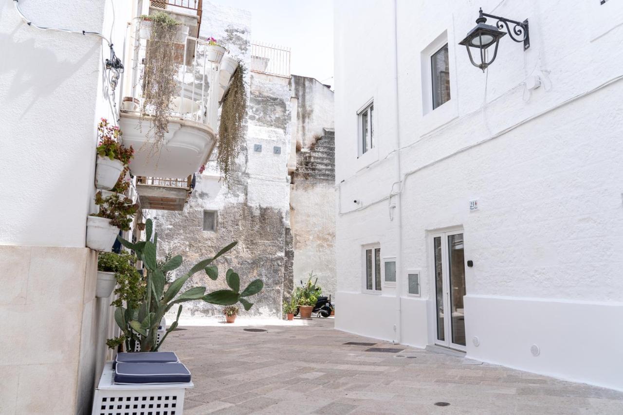 Wineart House, Terracielo Indipendente Nel Centro Di Monopoli Lägenhet Exteriör bild