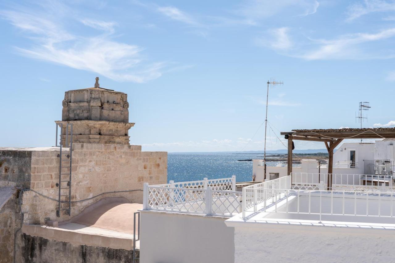 Wineart House, Terracielo Indipendente Nel Centro Di Monopoli Lägenhet Exteriör bild