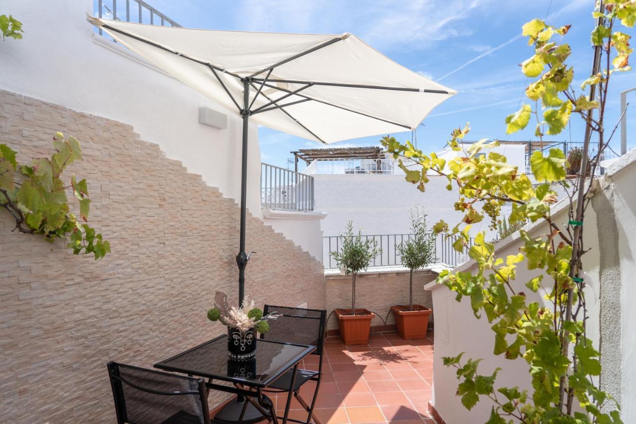 Wineart House, Terracielo Indipendente Nel Centro Di Monopoli Lägenhet Exteriör bild